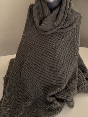 Hadley Wren Gray Textured Knit Cowl Neck Poncho Sweater – NWT